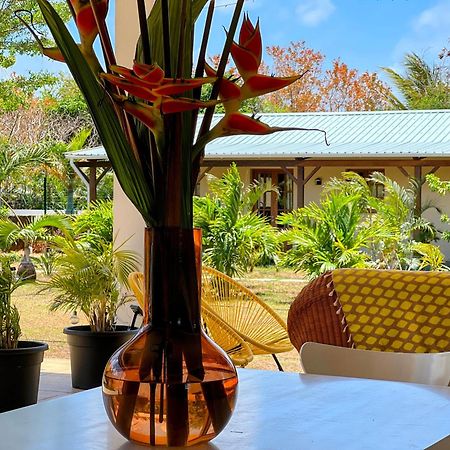 Lakaz Kannell - Vanilla Lodge, Secluded Outside Bath & Shower Infinity Pool เกป มาลเออเรอส์ ภายนอก รูปภาพ