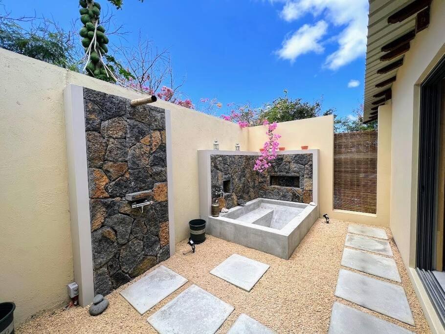 Lakaz Kannell - Vanilla Lodge, Secluded Outside Bath & Shower Infinity Pool เกป มาลเออเรอส์ ภายนอก รูปภาพ