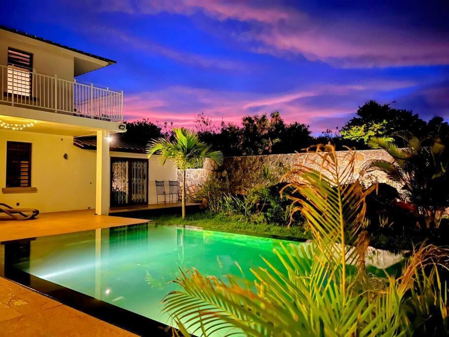 Lakaz Kannell - Vanilla Lodge, Secluded Outside Bath & Shower Infinity Pool เกป มาลเออเรอส์ ภายนอก รูปภาพ