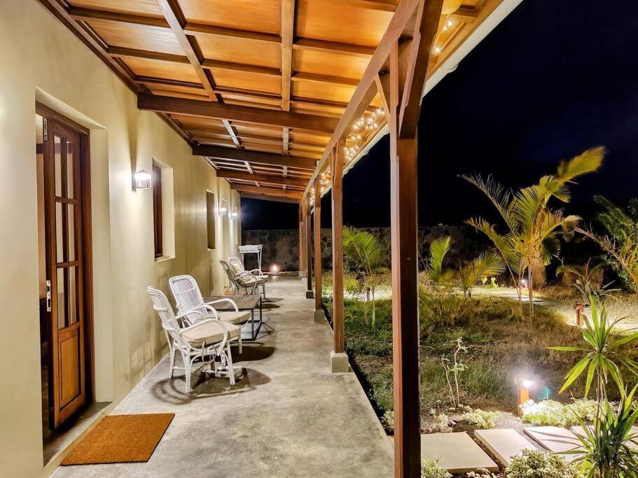 Lakaz Kannell - Vanilla Lodge, Secluded Outside Bath & Shower Infinity Pool เกป มาลเออเรอส์ ภายนอก รูปภาพ