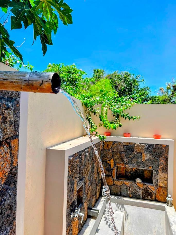 Lakaz Kannell - Vanilla Lodge, Secluded Outside Bath & Shower Infinity Pool เกป มาลเออเรอส์ ภายนอก รูปภาพ