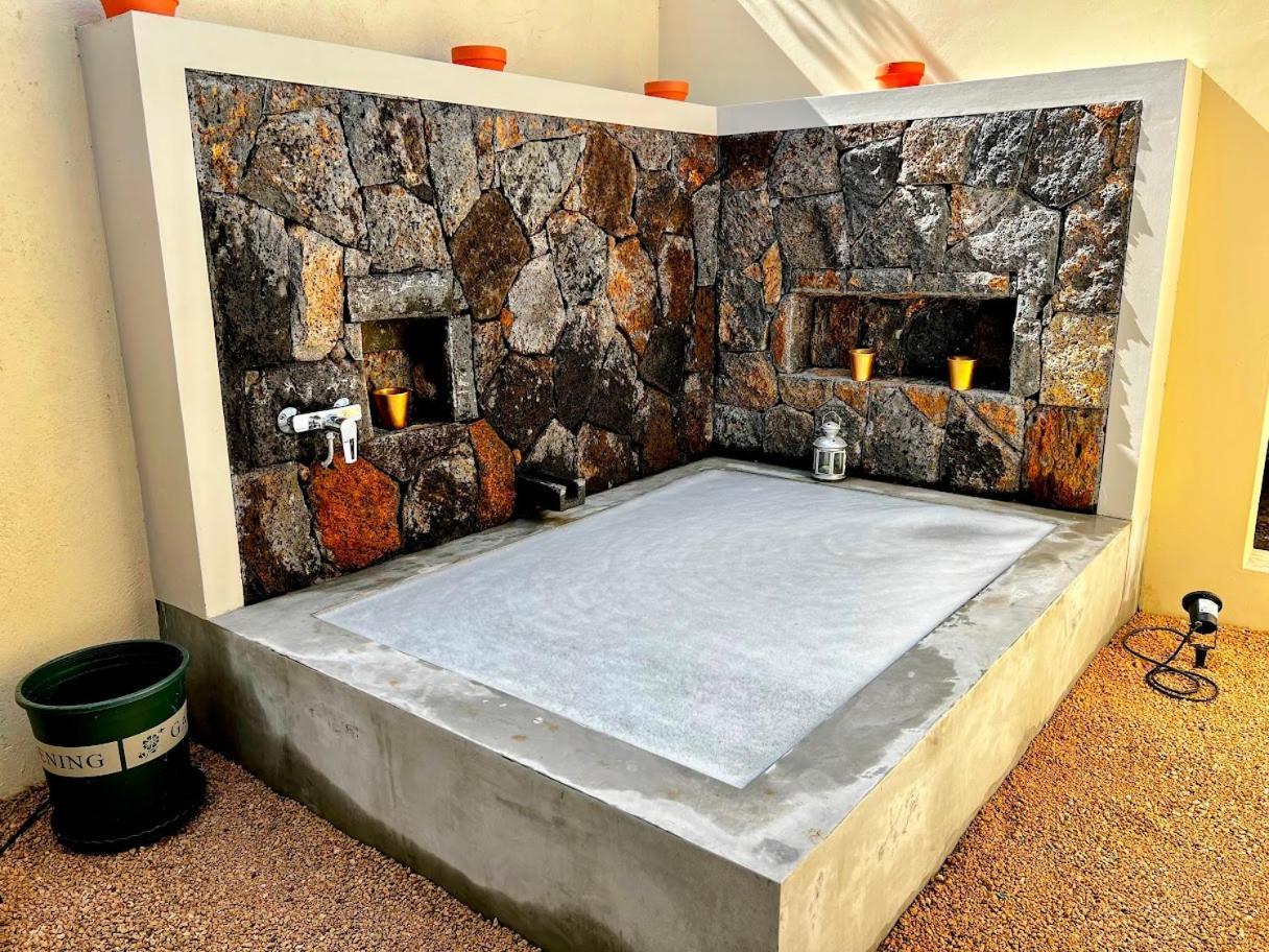 Lakaz Kannell - Vanilla Lodge, Secluded Outside Bath & Shower Infinity Pool เกป มาลเออเรอส์ ภายนอก รูปภาพ