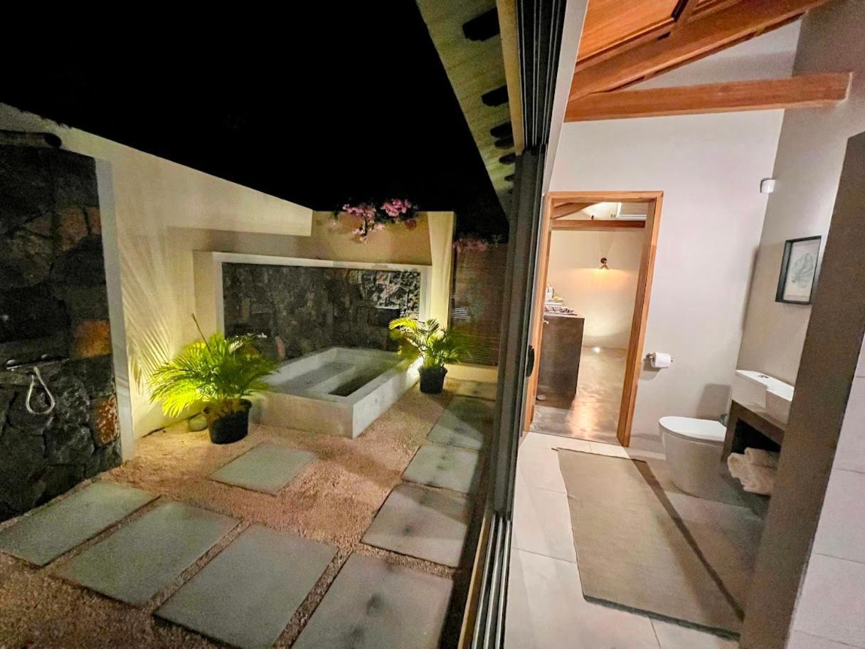 Lakaz Kannell - Vanilla Lodge, Secluded Outside Bath & Shower Infinity Pool เกป มาลเออเรอส์ ภายนอก รูปภาพ